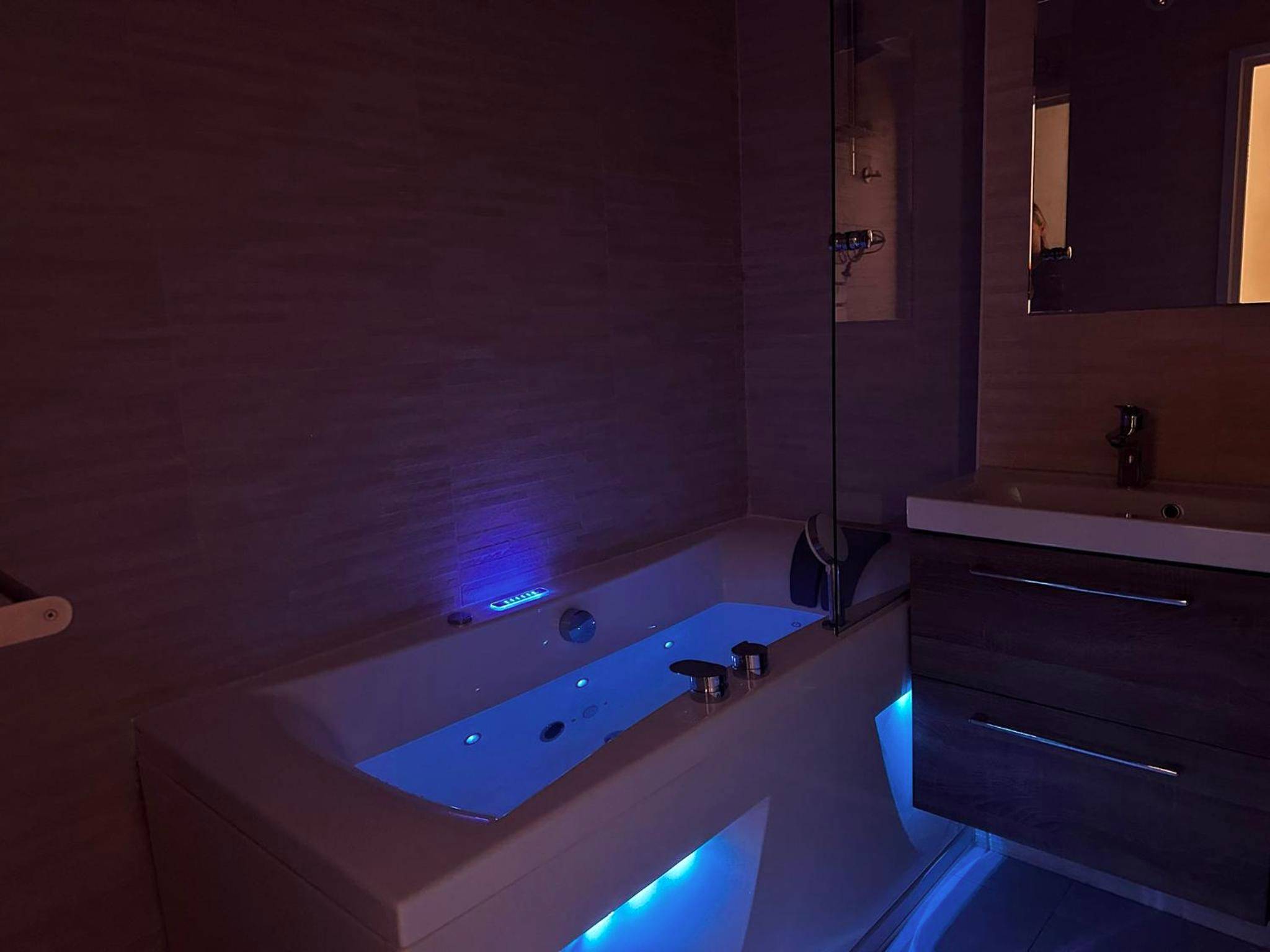Autre vue interieure - Loveroom Adults Only jacuzzi vieille ville Annecy - Annecy