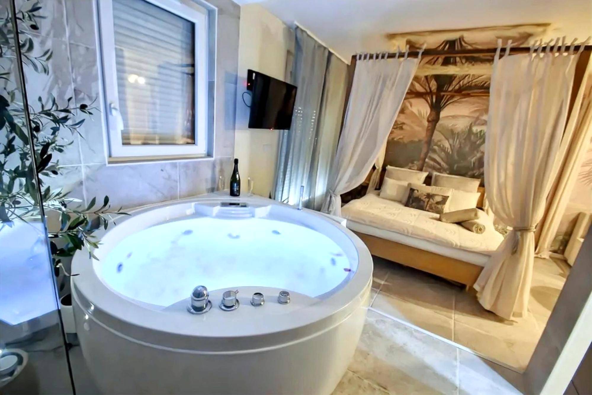 Photo du logement - Jardin d'Eden : Sauna, Balneo & Jardin privatif