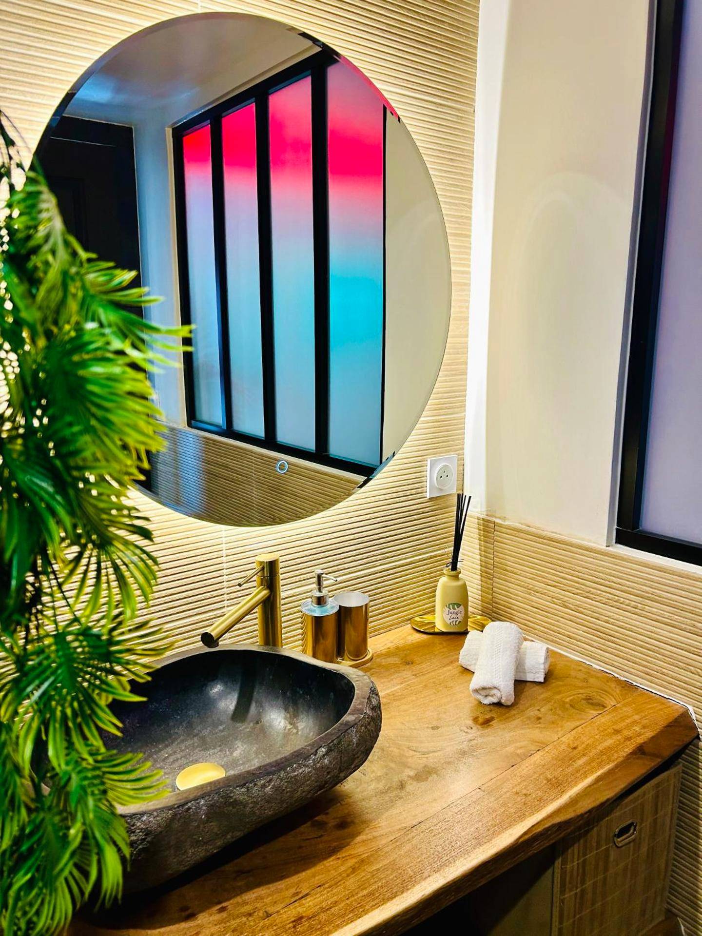 Photo du logement - Jungle Love avec Balnéo à 10 min de Disneyland Paris - Serris