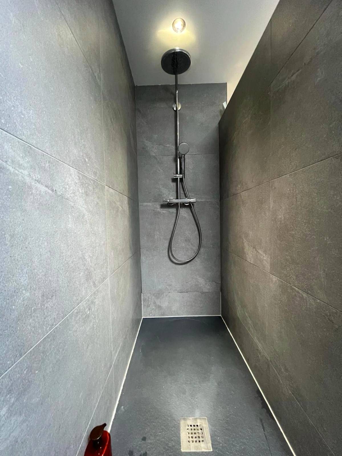 Photo du logement - LOVE ROOM JUNGLE - LES PETITS PLAISIRS