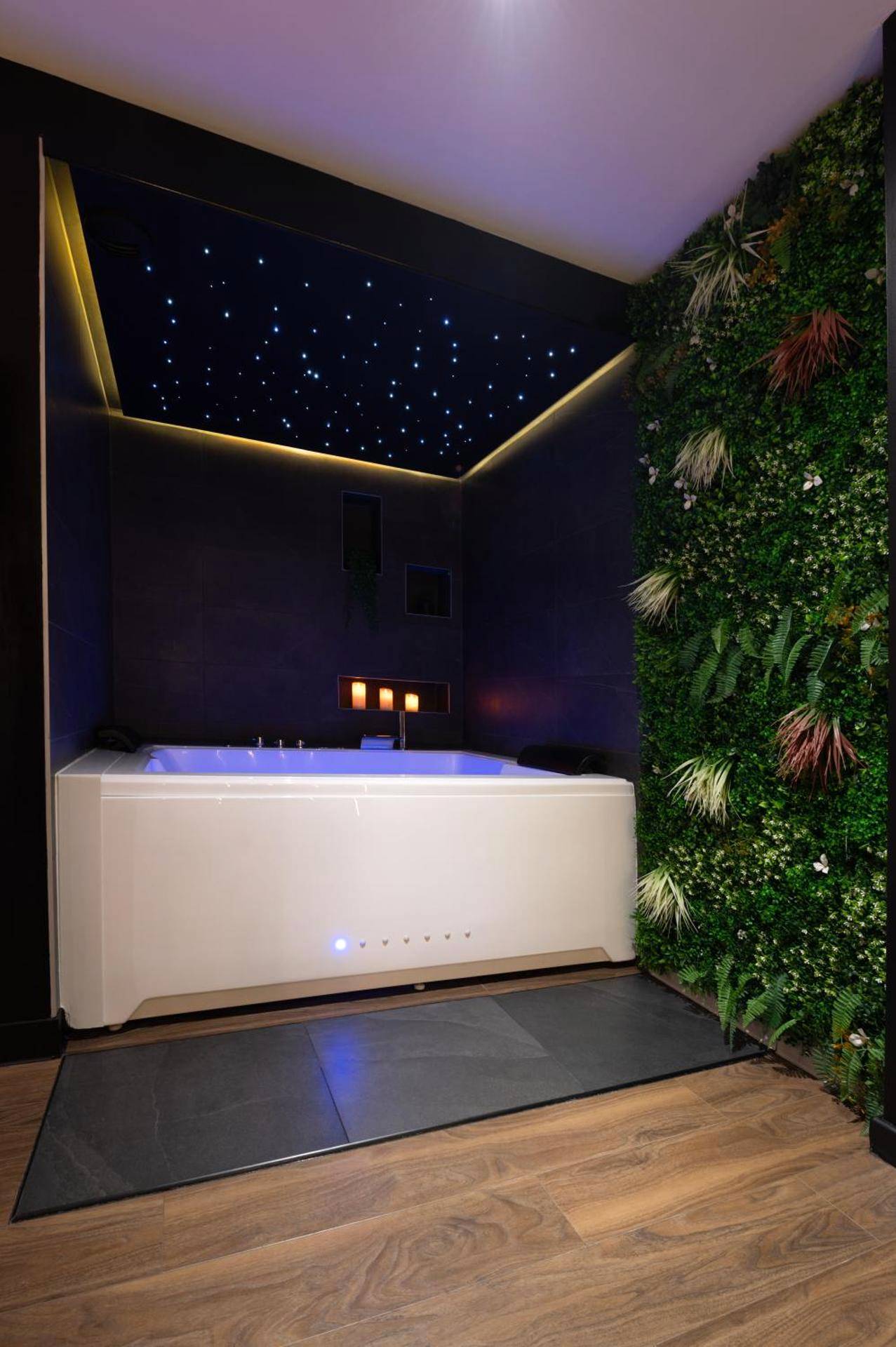 Photo du logement - Lorient Love Room Le King Size