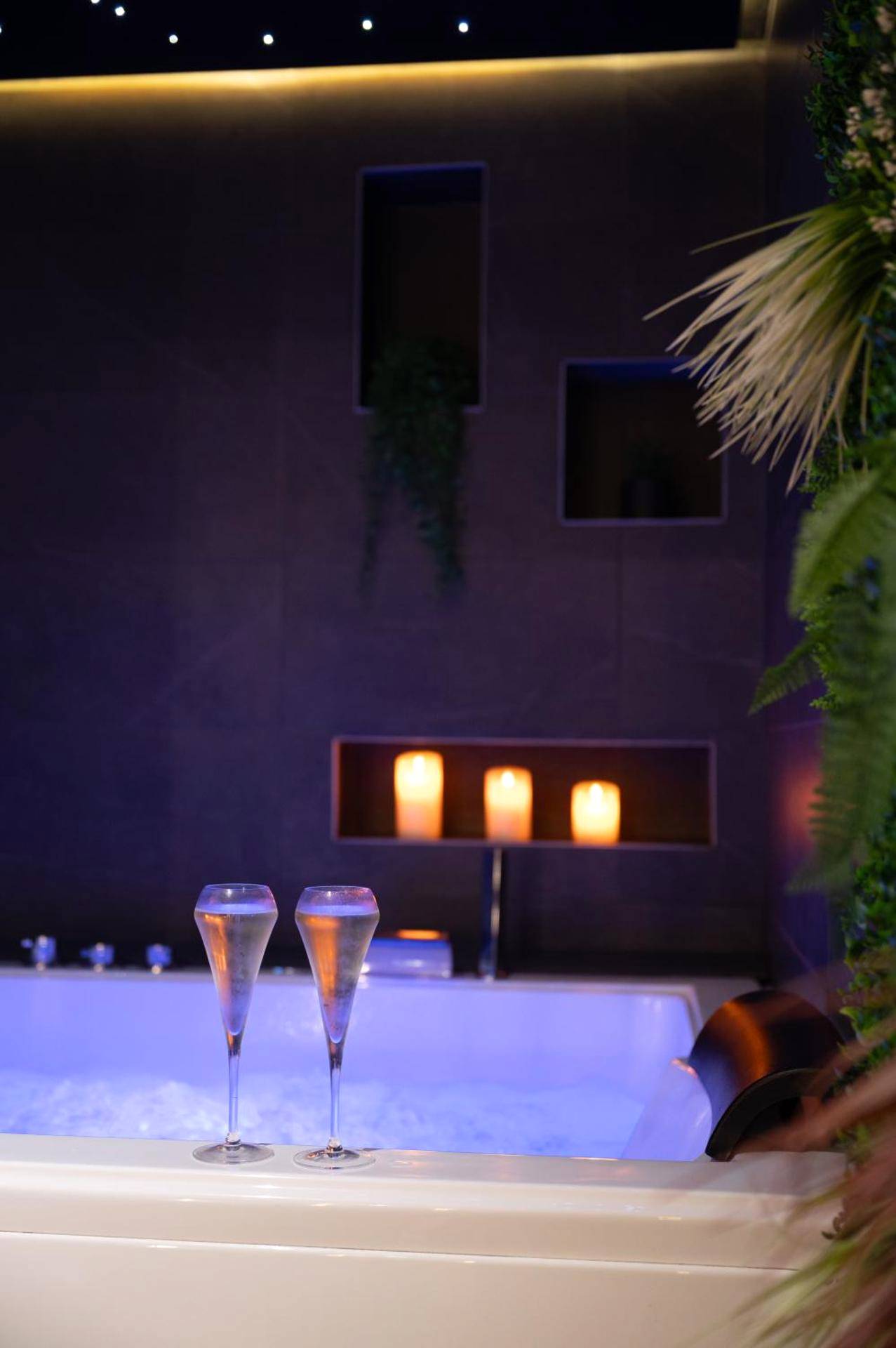 Photo du logement - Lorient Love Room Le King Size