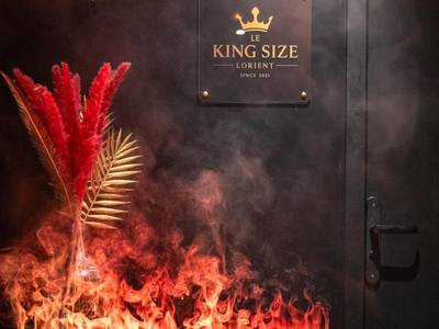Cheminée décorative à vapeur d'eau - Lorient Love Room Le King Size