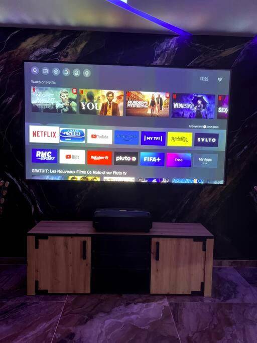 Photo du logement - Krystalisya Room Suite Spa Privatif Sauna Jacuzzi Siege Massant