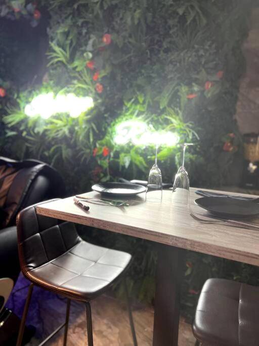 Photo du logement - Krystalisya Room Suite Spa Privatif Sauna Jacuzzi Siege Massant