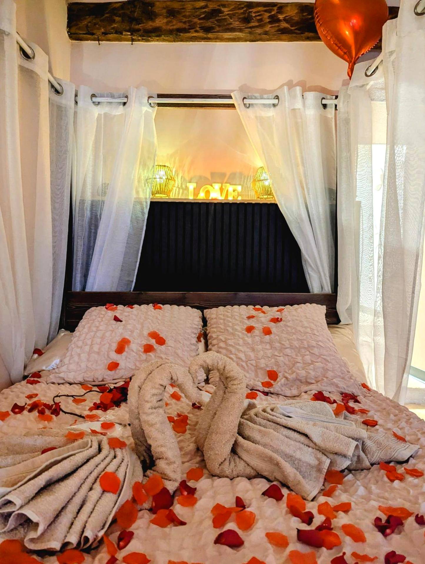 Photo du logement - Loveroom Romantique La Mure