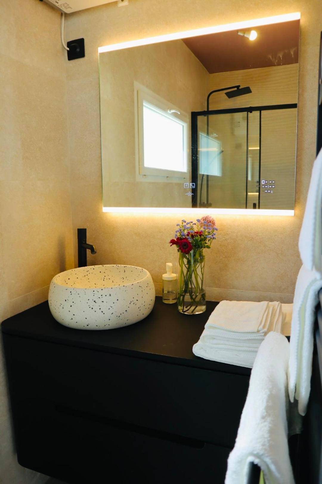 Photo du logement - Li li et rose - Suite avec jacuzzi privatif