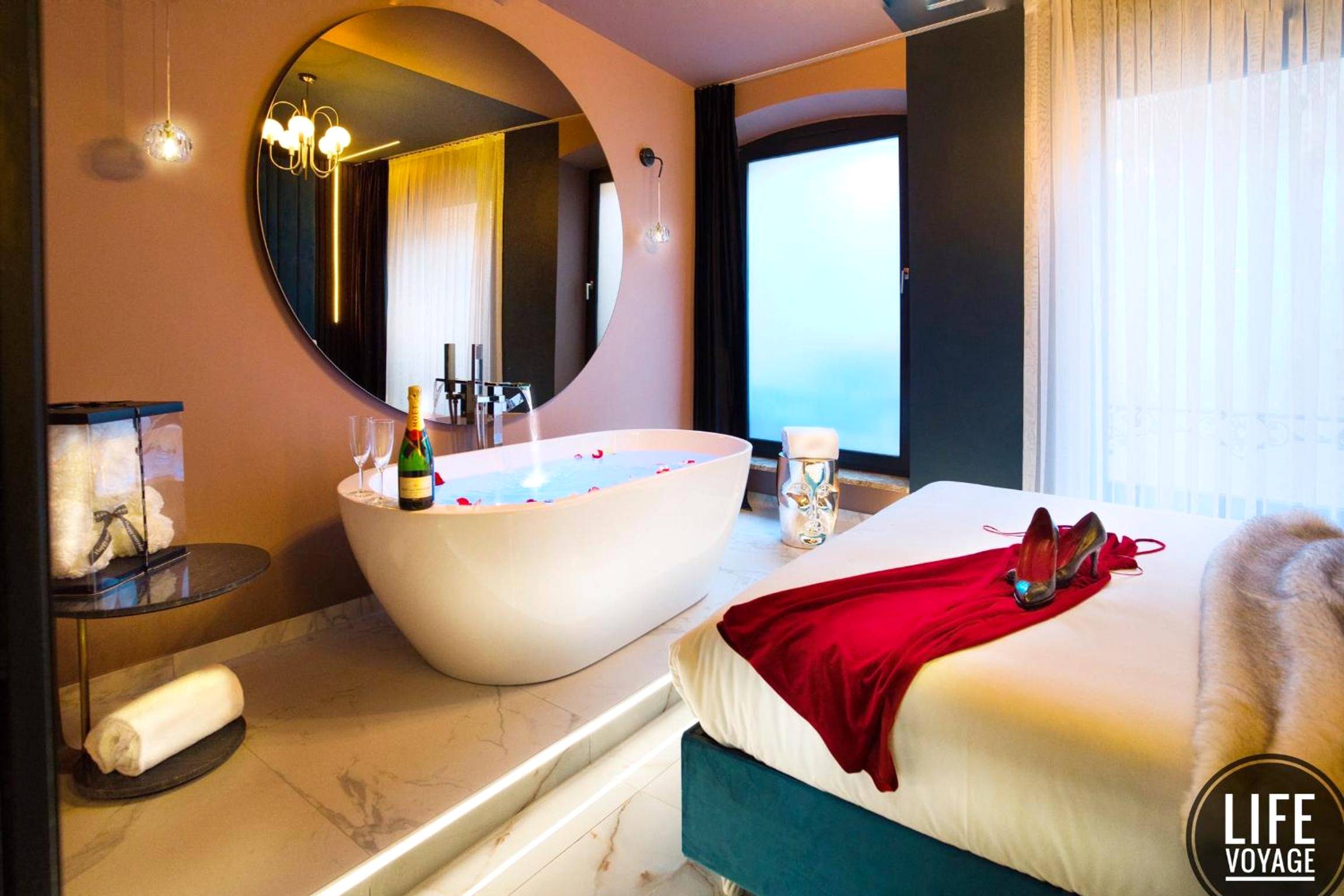 Photo du logement - LIFE VOYAGE & SPA - Strasbourg's City Center Luxury Experience - Strasbourg