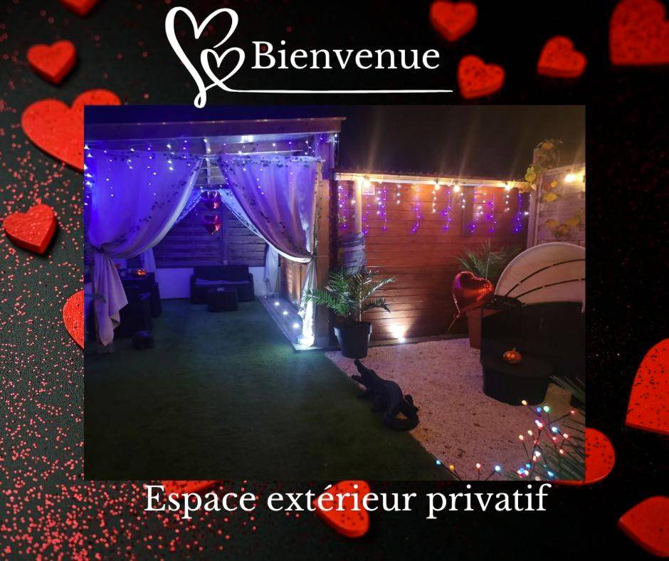 Espace extérieur privatif avec guirlandes - Loft d'amour