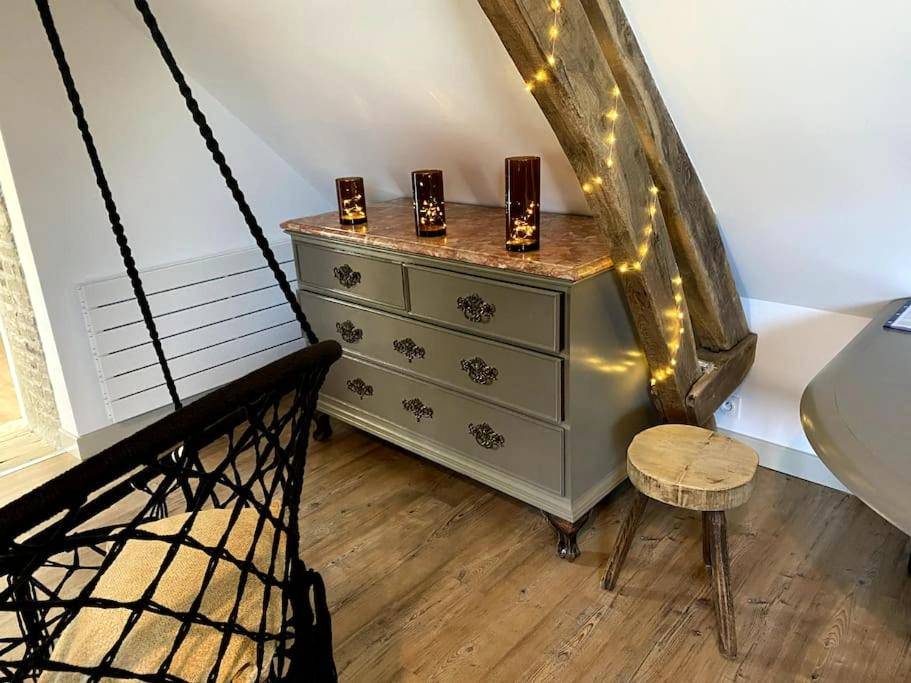 Photo du logement - Loft Romantique - Balnéo - Billard - Massage