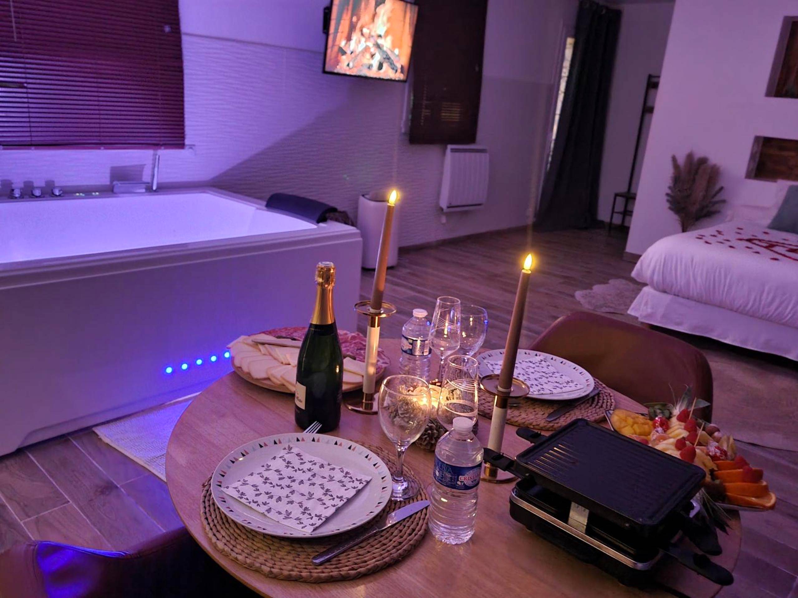 Photo du logement - loft avec jacuzzi et jardin privatif love room de luxe Paris idéal Saint Valentin