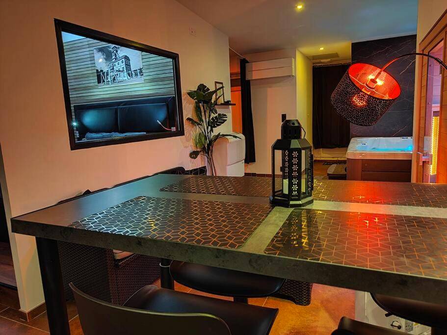 Photo du logement - Le Loft Lens : Jacuzzi - sauna - hammam
