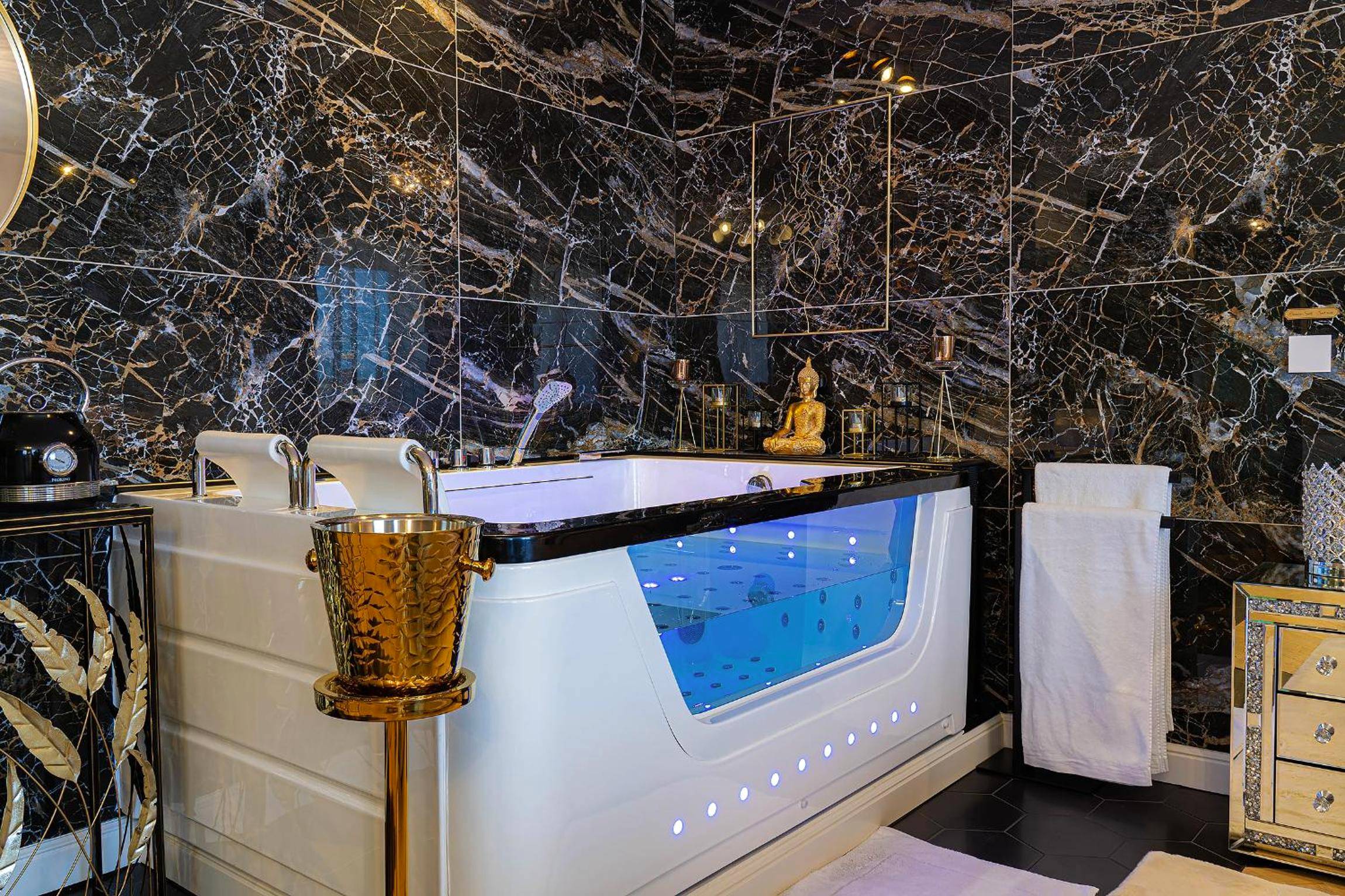 Photo du logement - Magnifique loft / spa en face de la cathédrale !