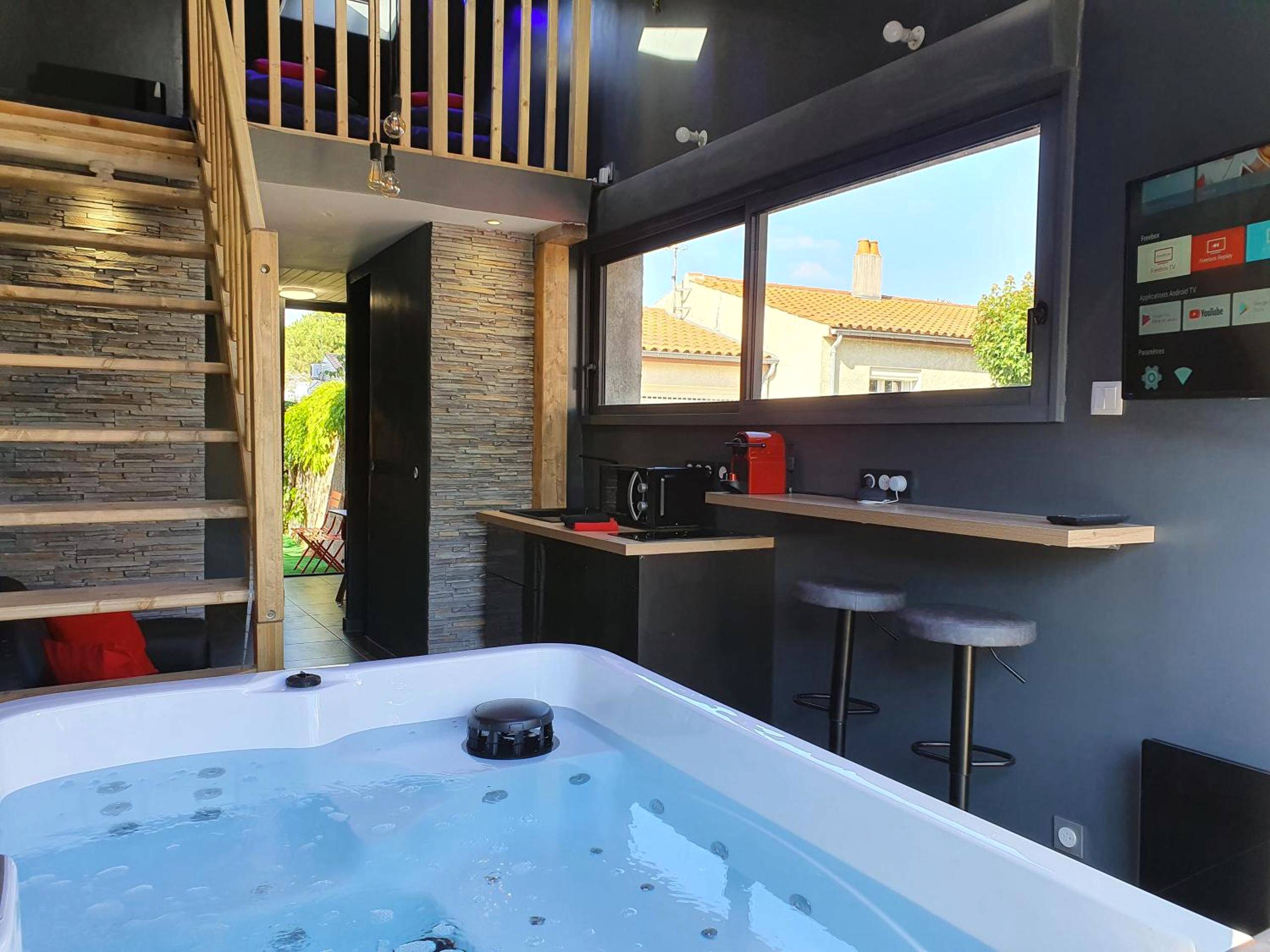Vue principale - Love Room Fouras - Loft Spa Bord de Mer Fouras - 800m des plages