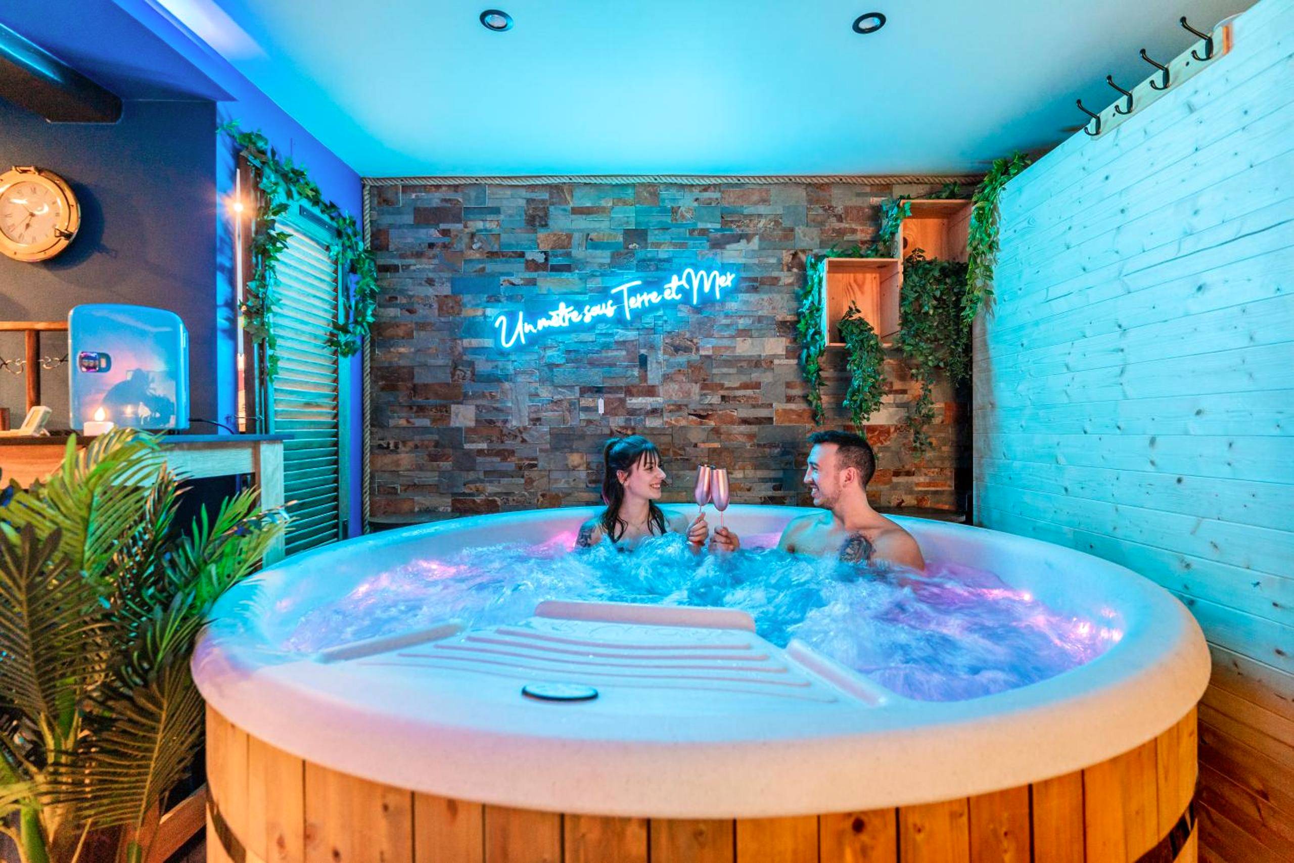 Photo du logement - Loft SPA privatif 2 - 4 pers - Jacuzzi & Sauna près de Strasbourg