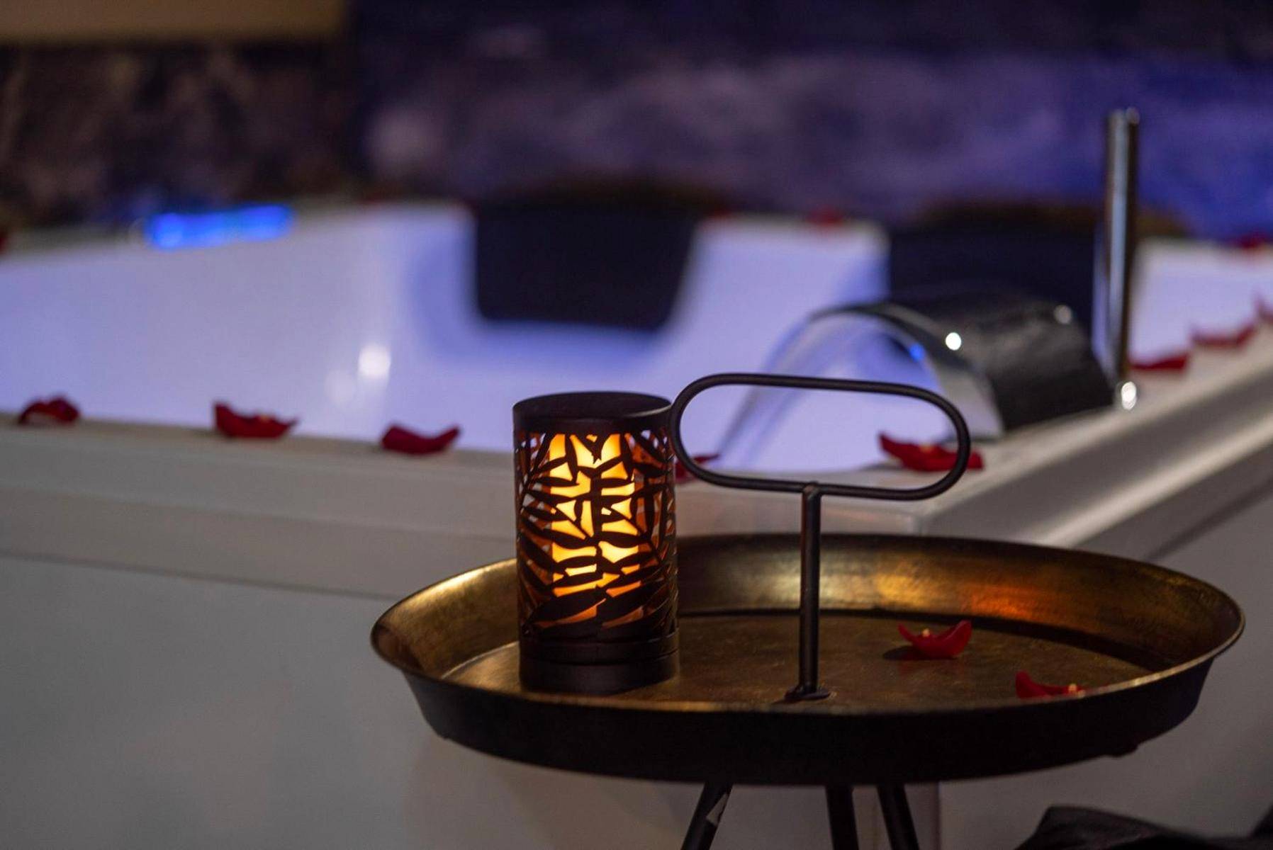 Photo du logement - LOVE Suites & SPA "Le Loft" avec Jacuzzi privatif