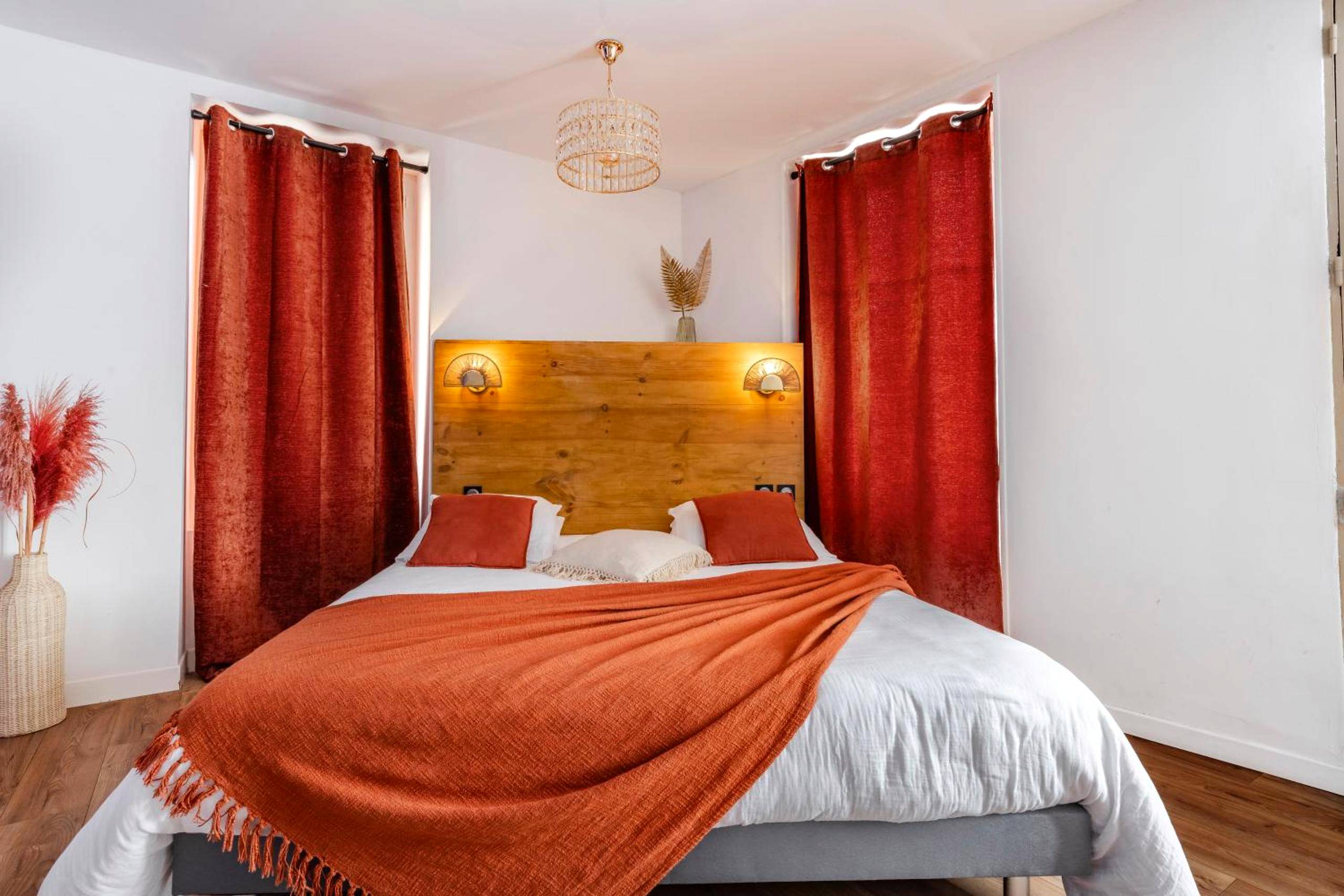 Photo du logement - Loft Romantique - Spa Privatif - Spa Noctambulles