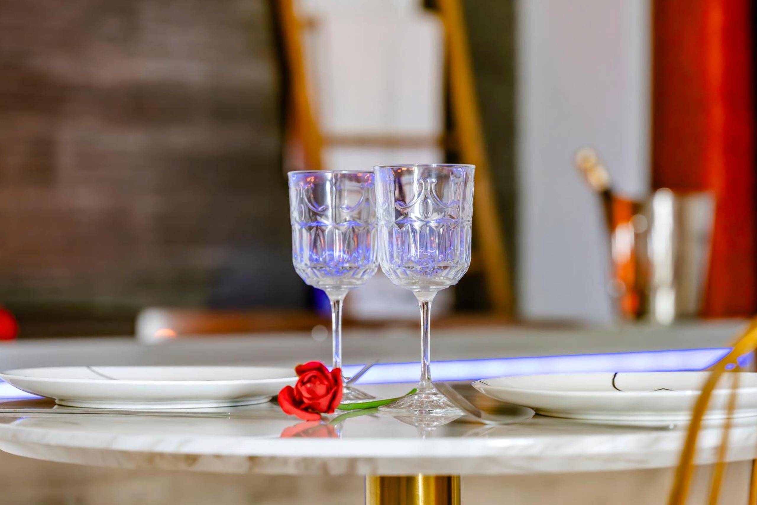 Photo du logement - Loft Romantique - Spa Privatif - Spa Noctambulles - Hyères