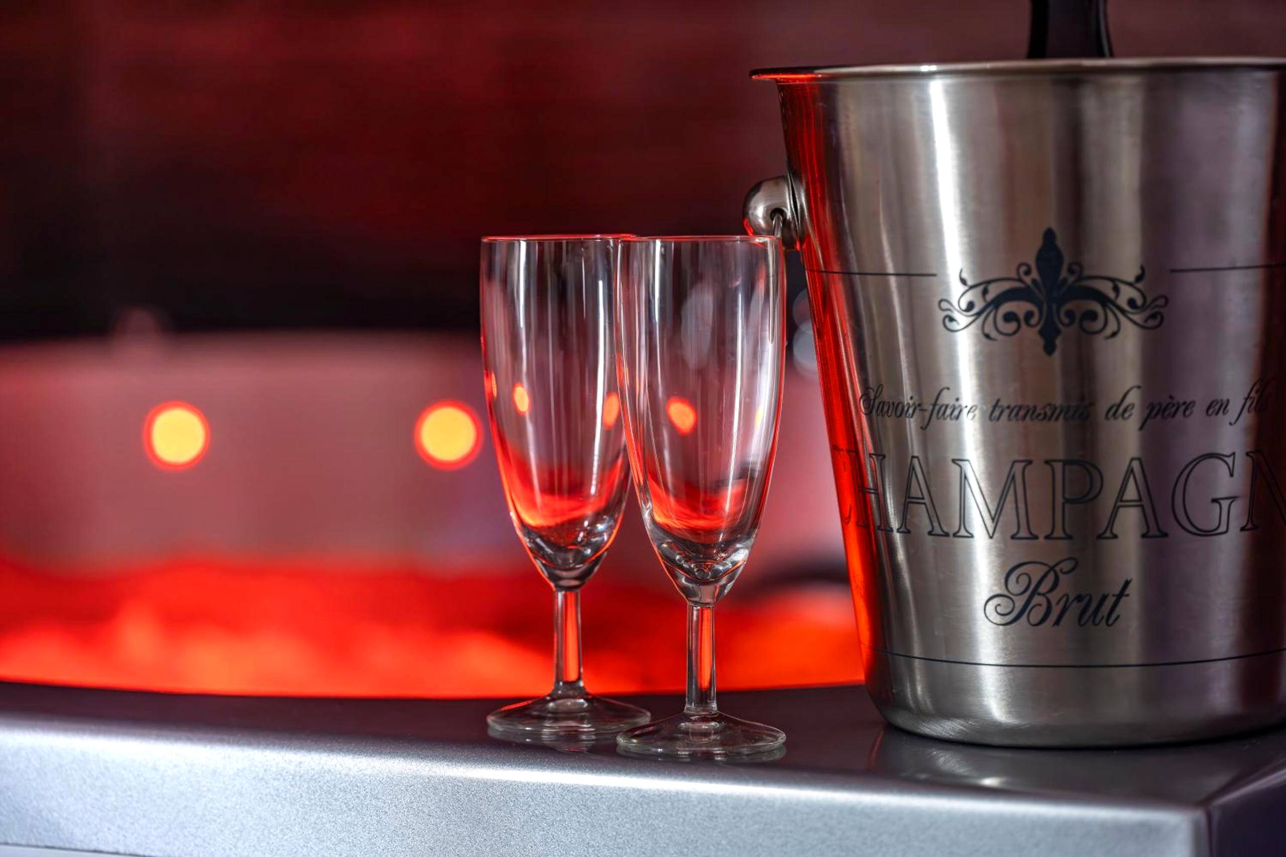 Photo du logement - Loft Romantique - Spa Privatif - Spa Noctambulles