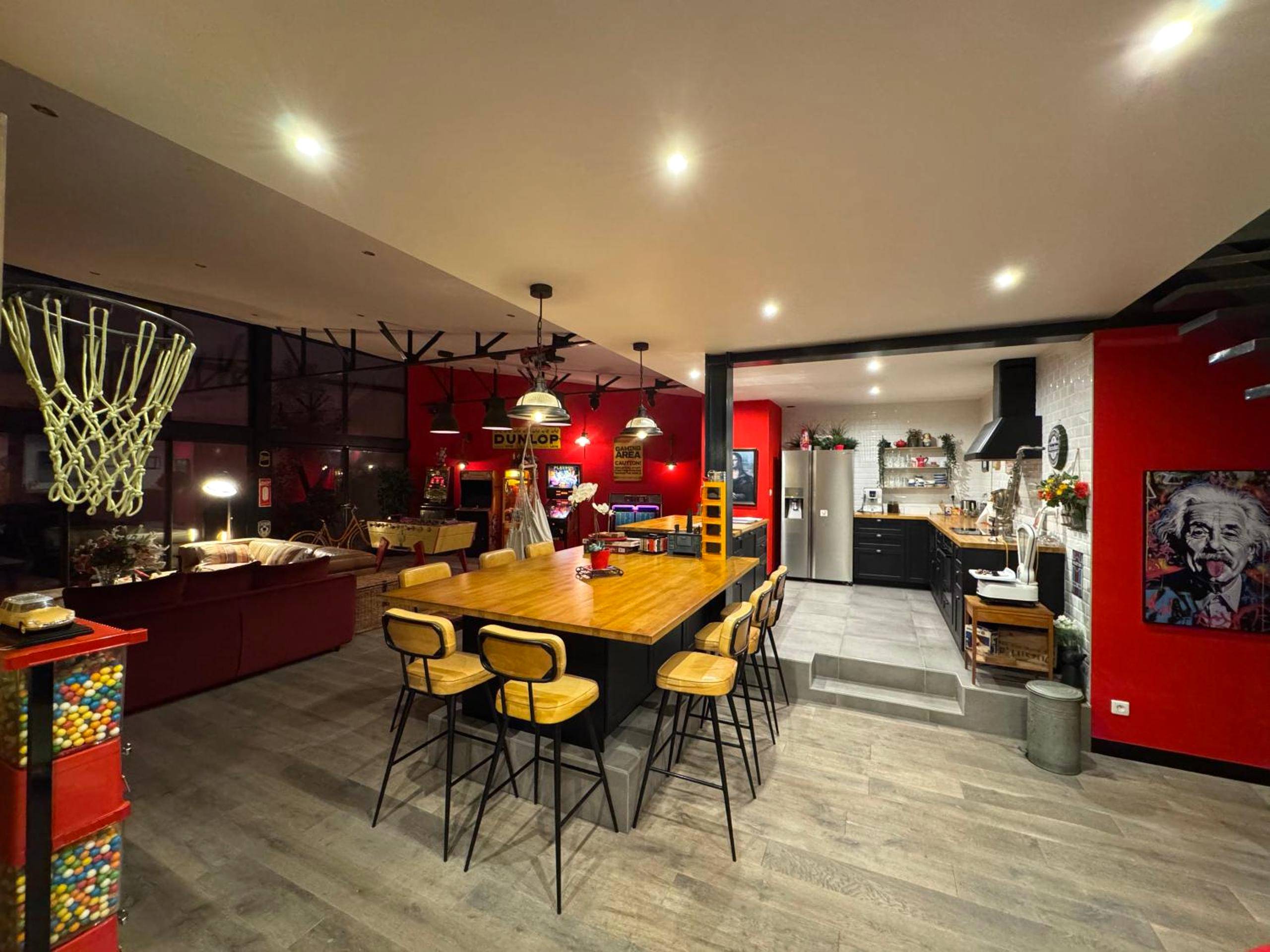 Photo du logement - Loft Spa Reims - fr 250m2 privatifs, piscine intérieure chauffée, spa et parking - Reims