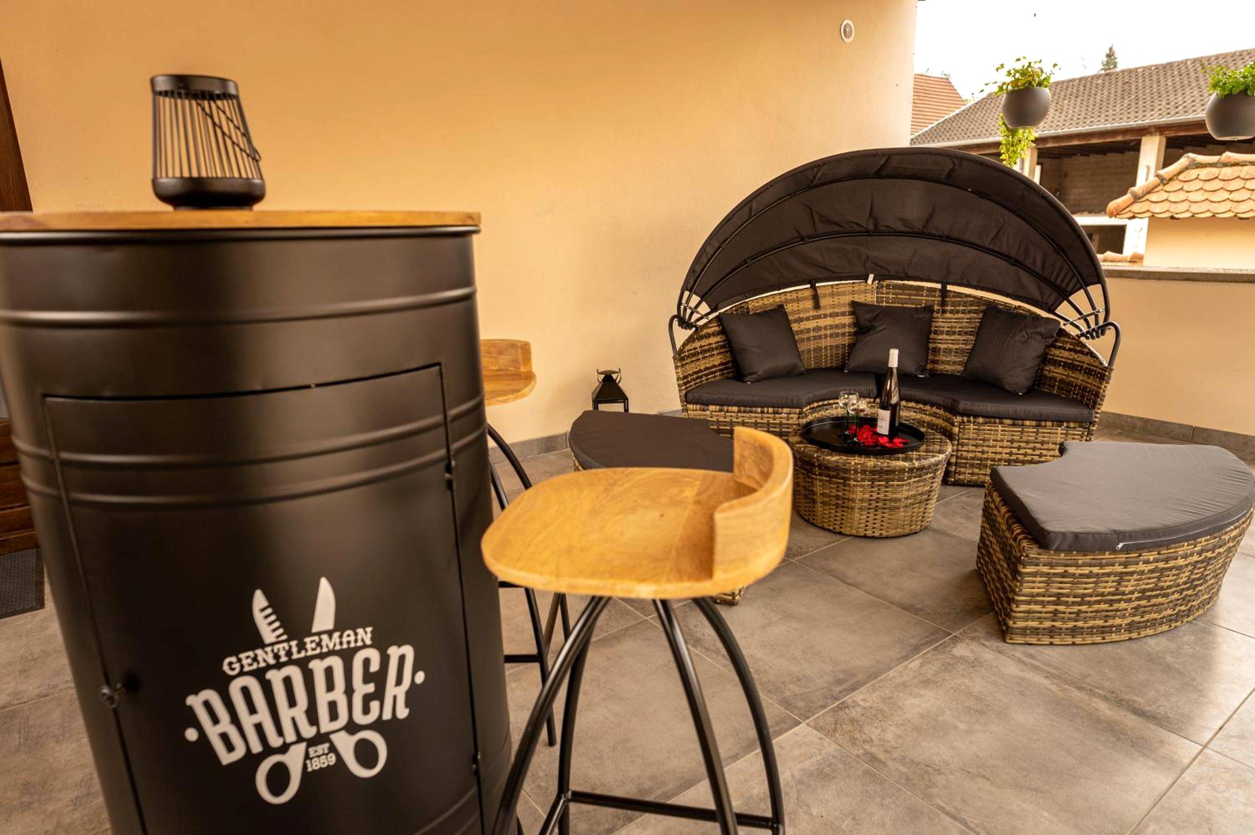 Photo du logement - Love industrie & spa - Suite Romantique en Alsace - Spa privatif et garage - Bischoffsheim
