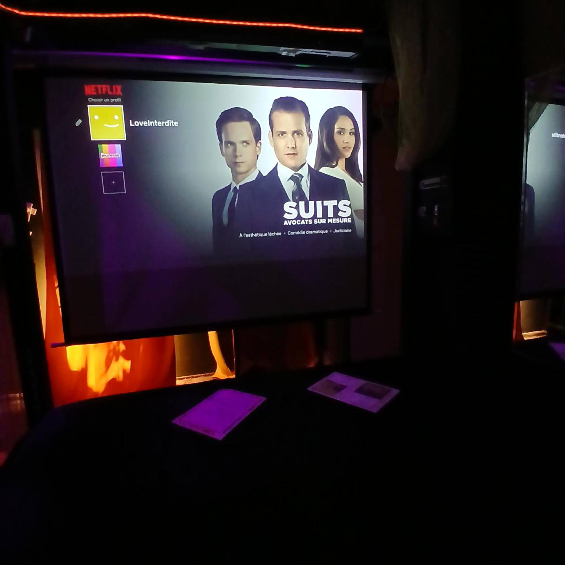 Photo du logement - la love interdite chez loveroomToulon, parking et wifi gratuits