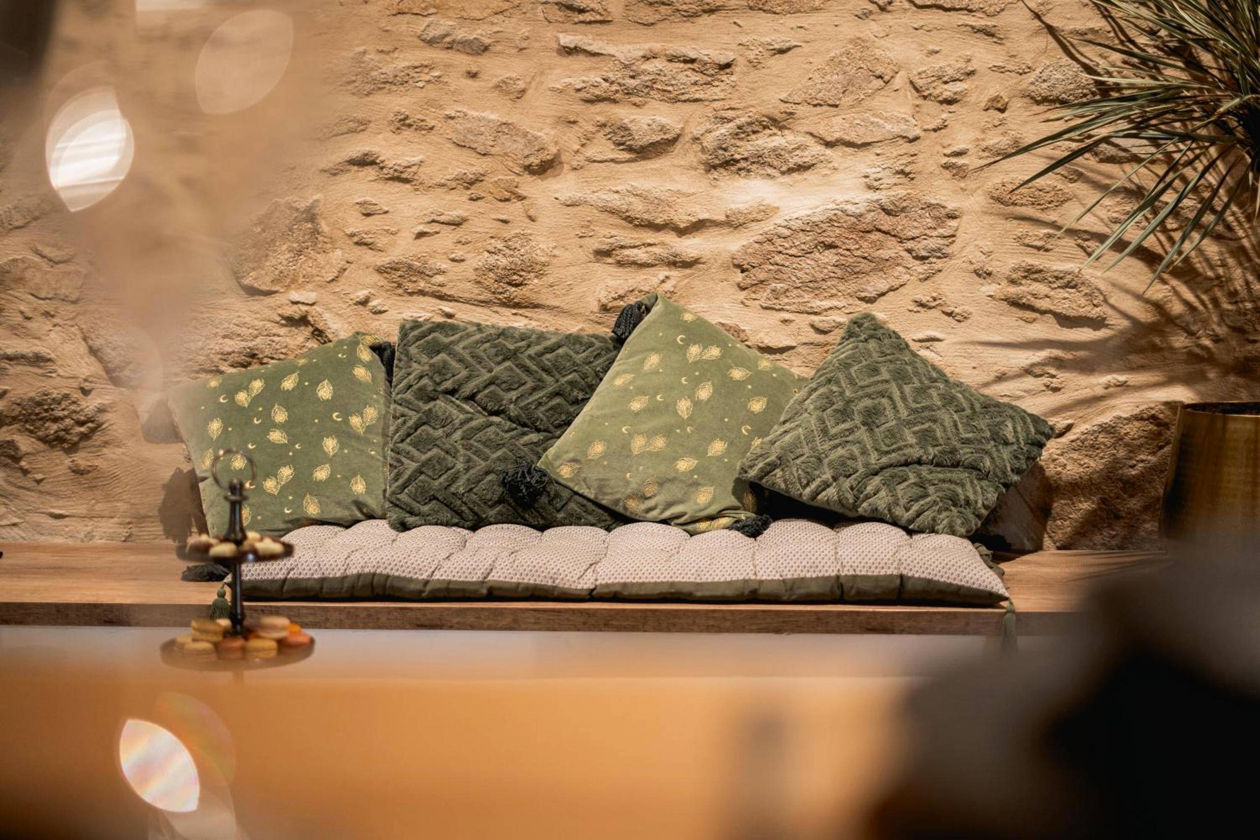 Photo du logement - Love Room Vendée avec JACUZZI privatif