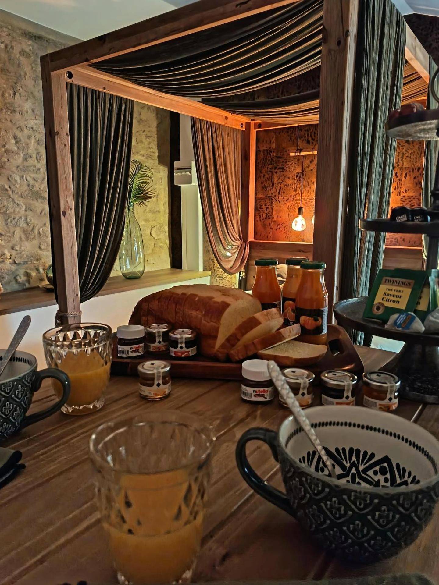 Detail du logement - Love Room Vendée avec JACUZZI privatif