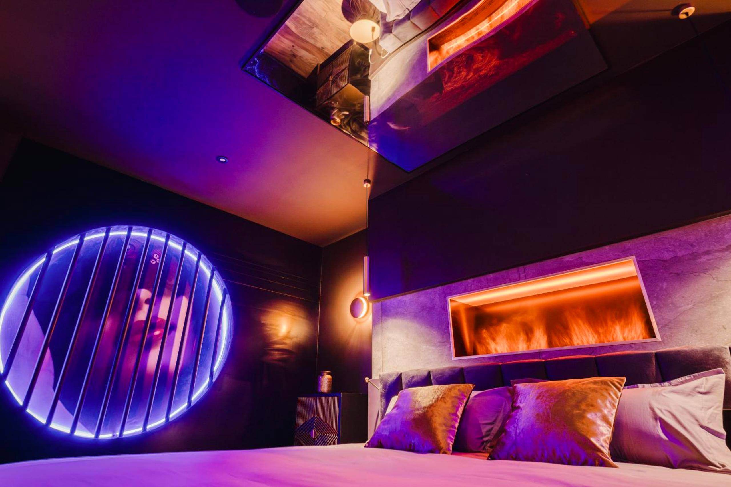 Photo du logement - Love Room Les Private Places - Lit King Size et Jacuzzi Privé
