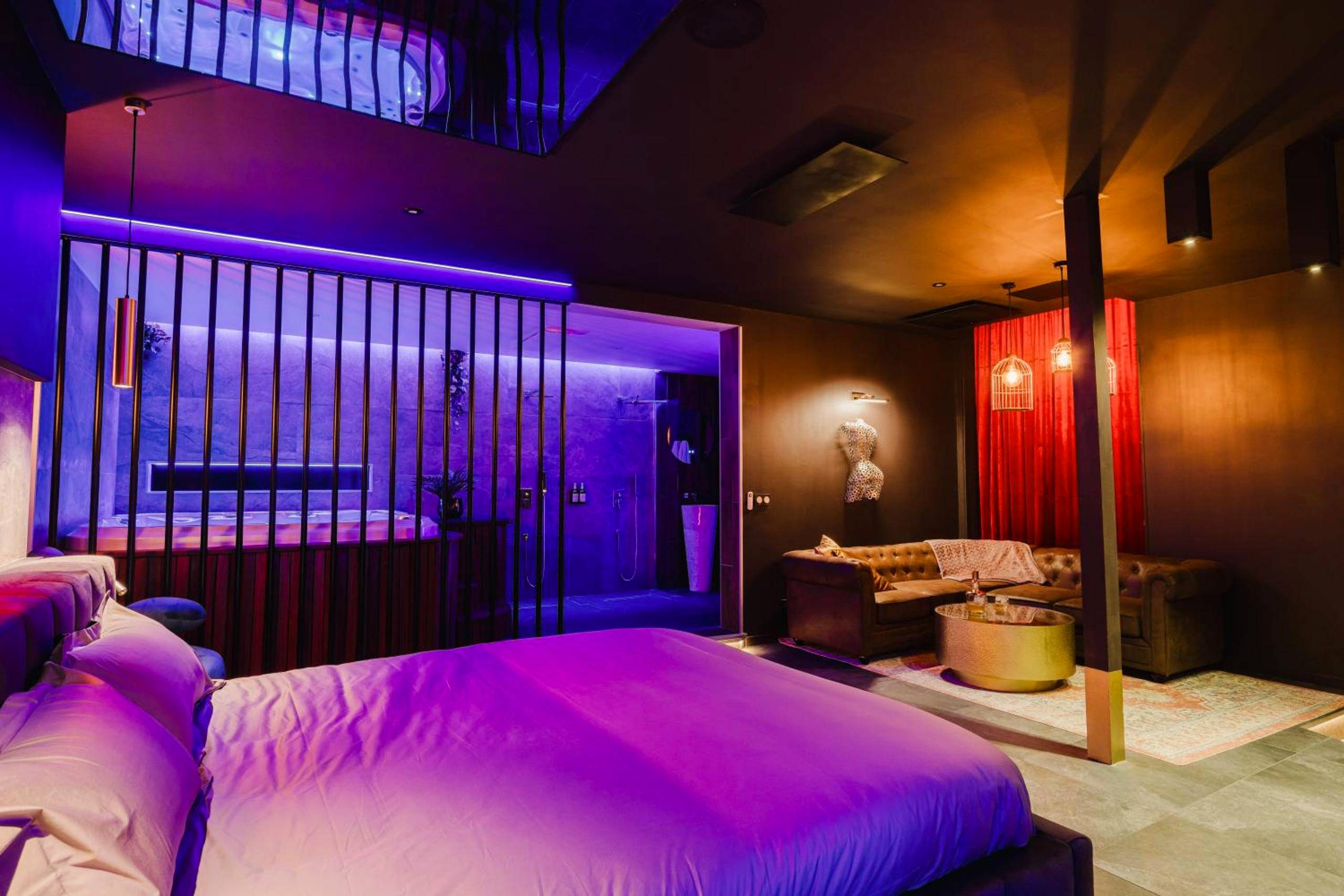 Photo du logement - Love Room Les Private Places - Lit King Size et Jacuzzi Privé