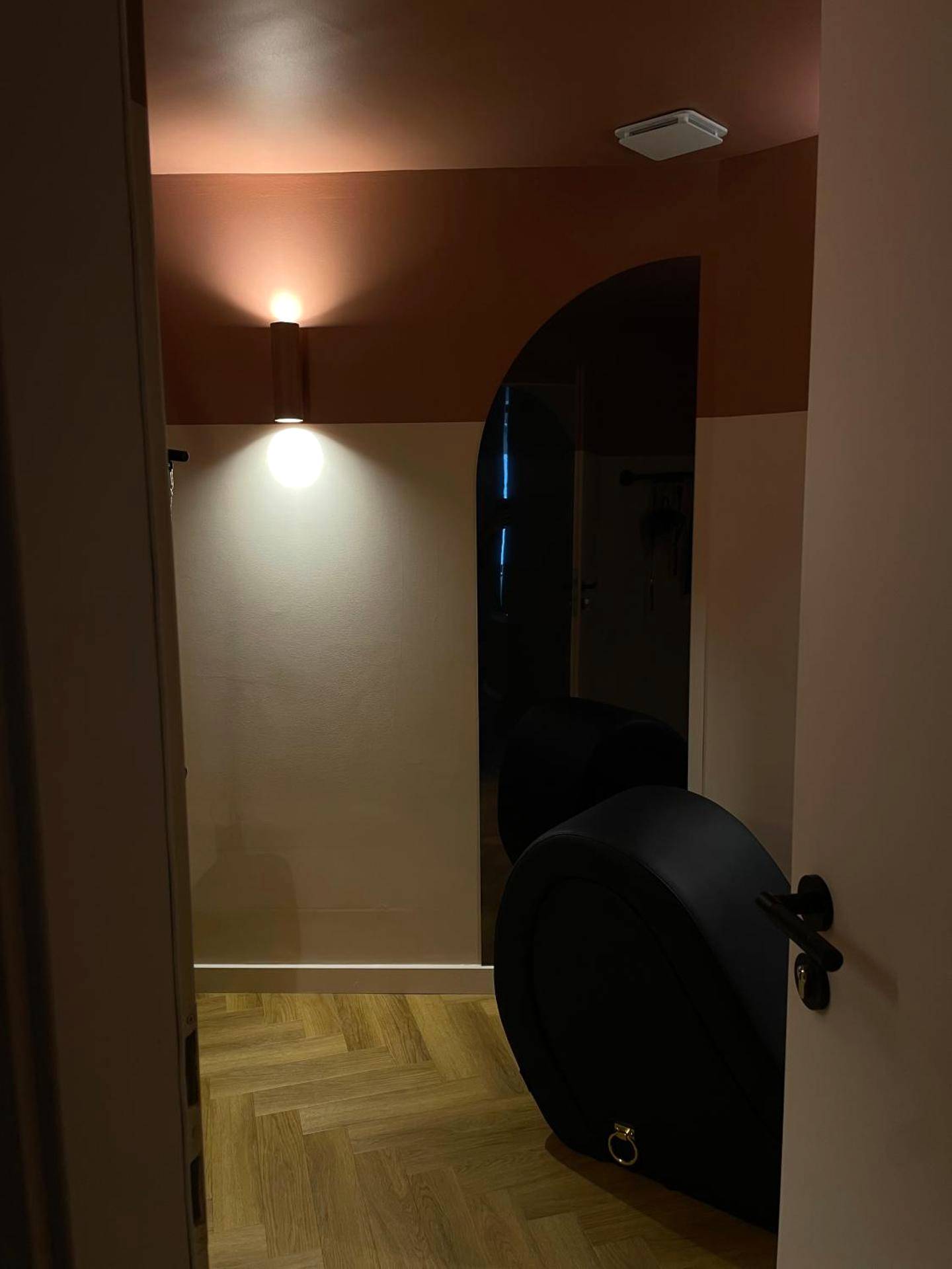 Photo du logement - Love Room Strasbourg, Sauna, Spa, Suite Ibiza, Évasion Romantique et Sensuelle - Strasbourg