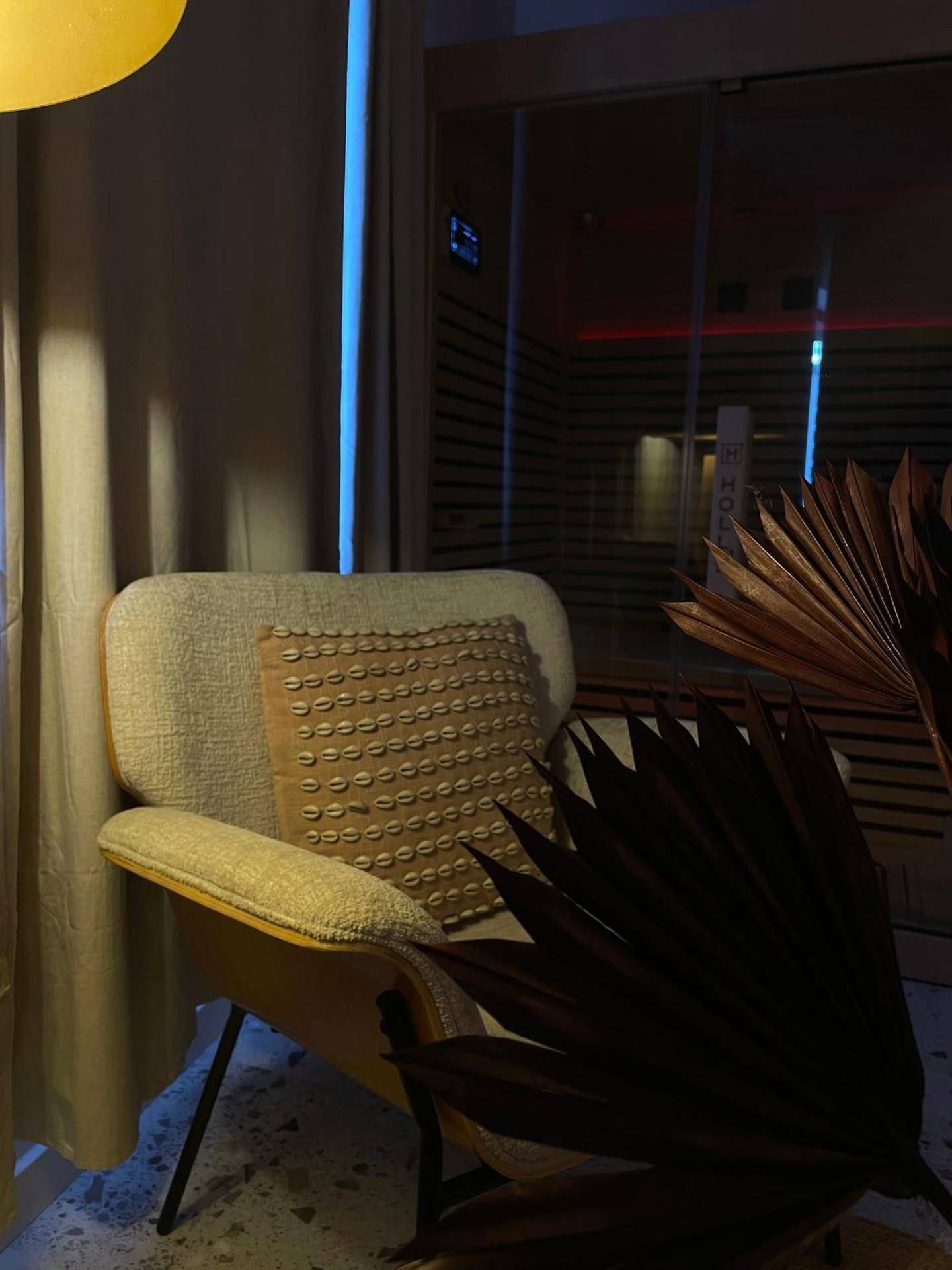 Photo du logement - Love Room Strasbourg, Sauna, Spa, Suite Ibiza, Évasion Romantique et Sensuelle