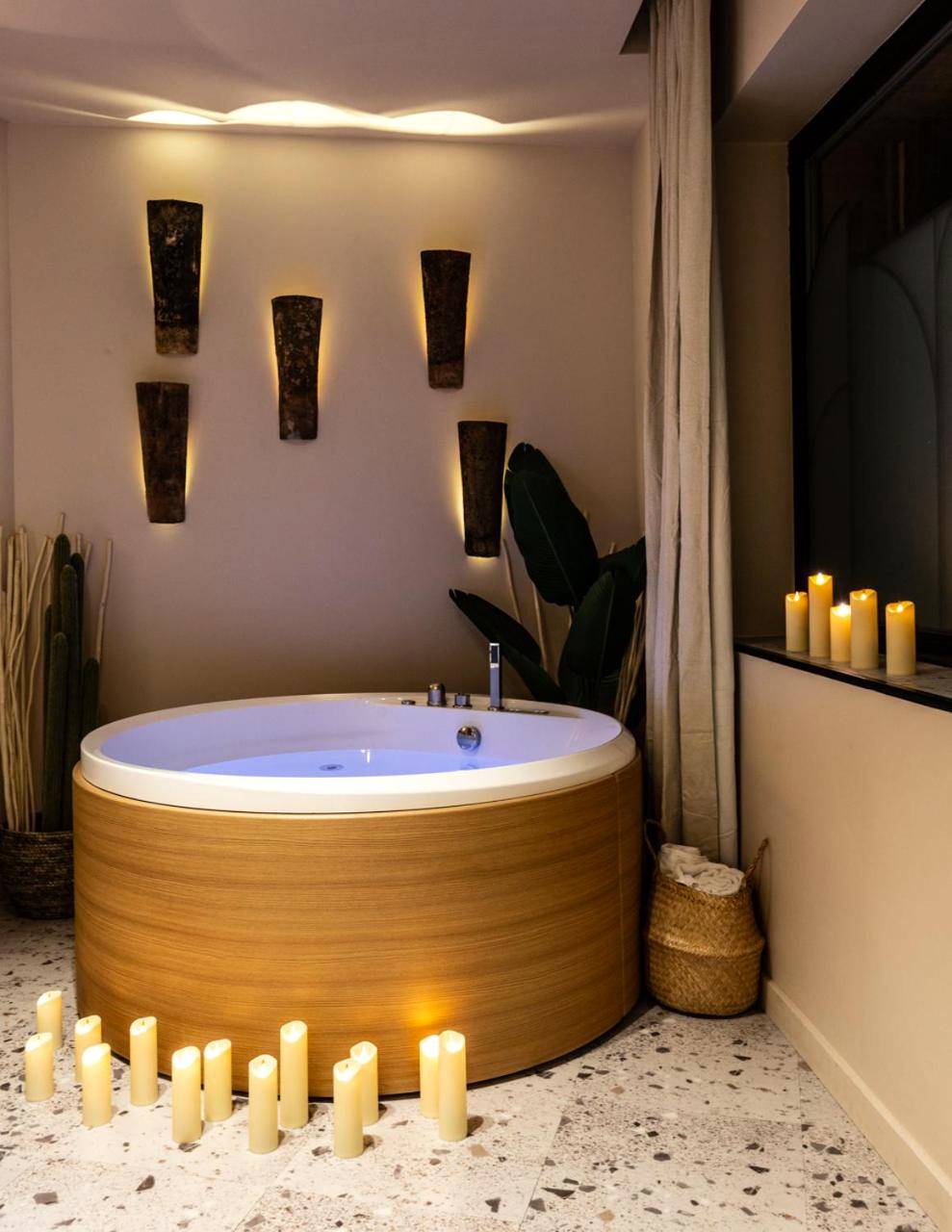 Autre vue interieure - Love Room Strasbourg, Sauna, Spa, Suite Ibiza, Évasion Romantique et Sensuelle - Strasbourg