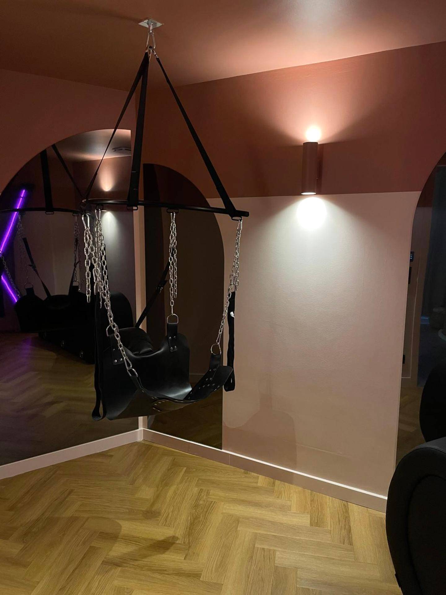 Photo du logement - Love Room Strasbourg, Sauna, Spa, Suite Ibiza, Évasion Romantique et Sensuelle
