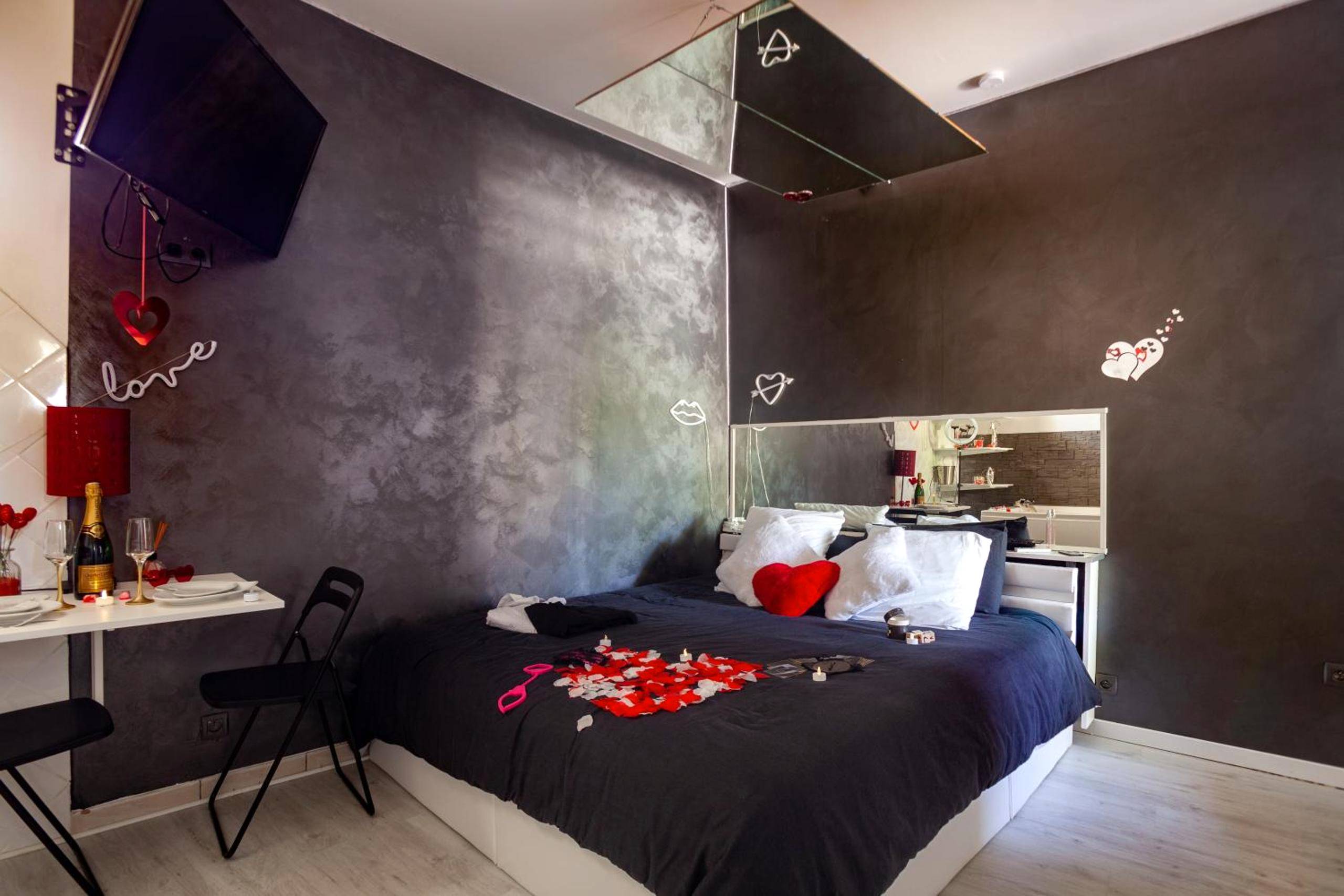Vue interieure - Love Room avec Balnéo