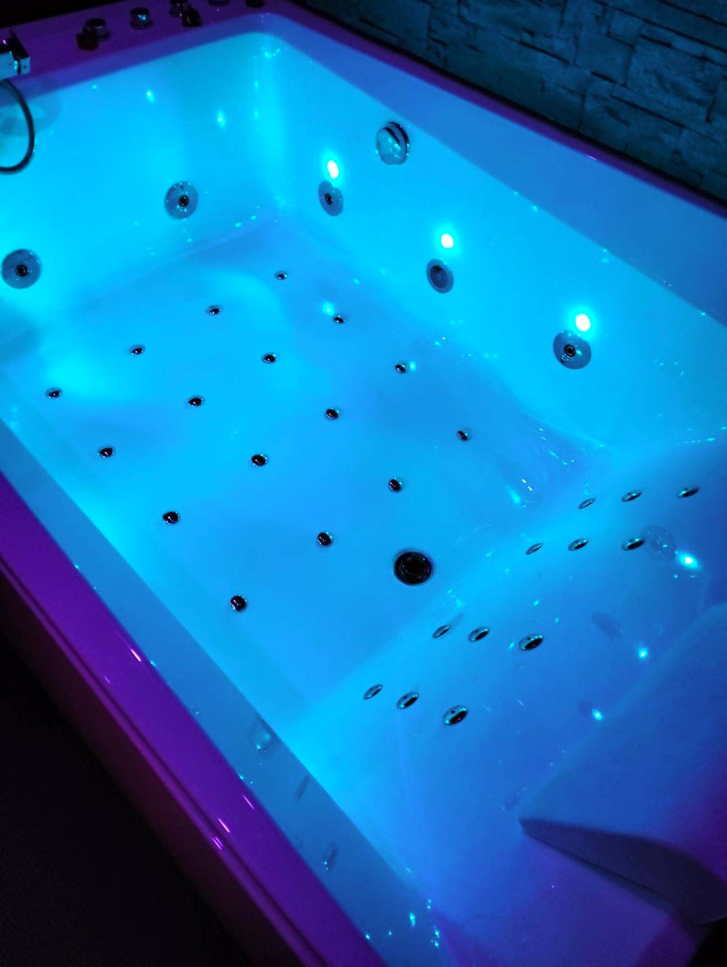 Photo du logement - la lovecoquine, chez loveroomtoulon , parking et wifi gratuits