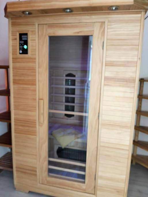 Photo du logement - la lovecoquine, chez loveroomtoulon , parking et wifi gratuits - Toulon