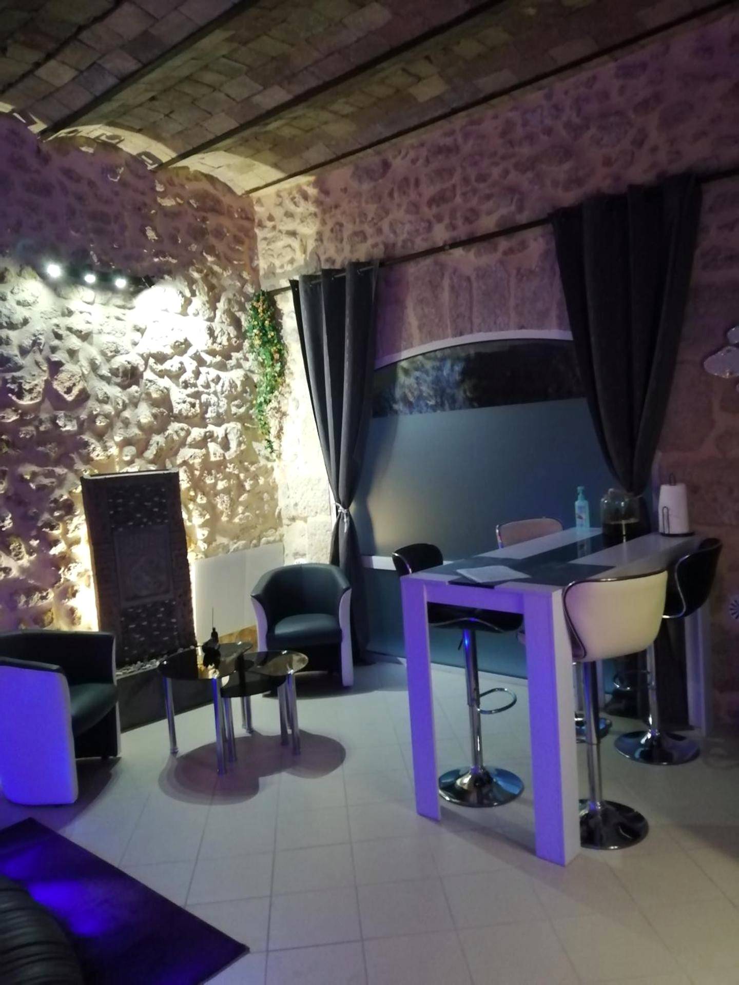 Photo du logement - Gîte Love Dreams Jacuzzi privatif - Montagnac