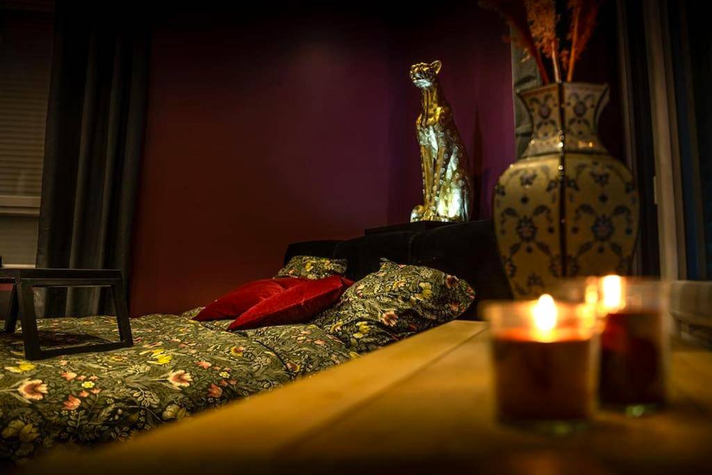 Photo du logement - LOVE ROOM LORIENT LoveLoft L'Escapade Romantique