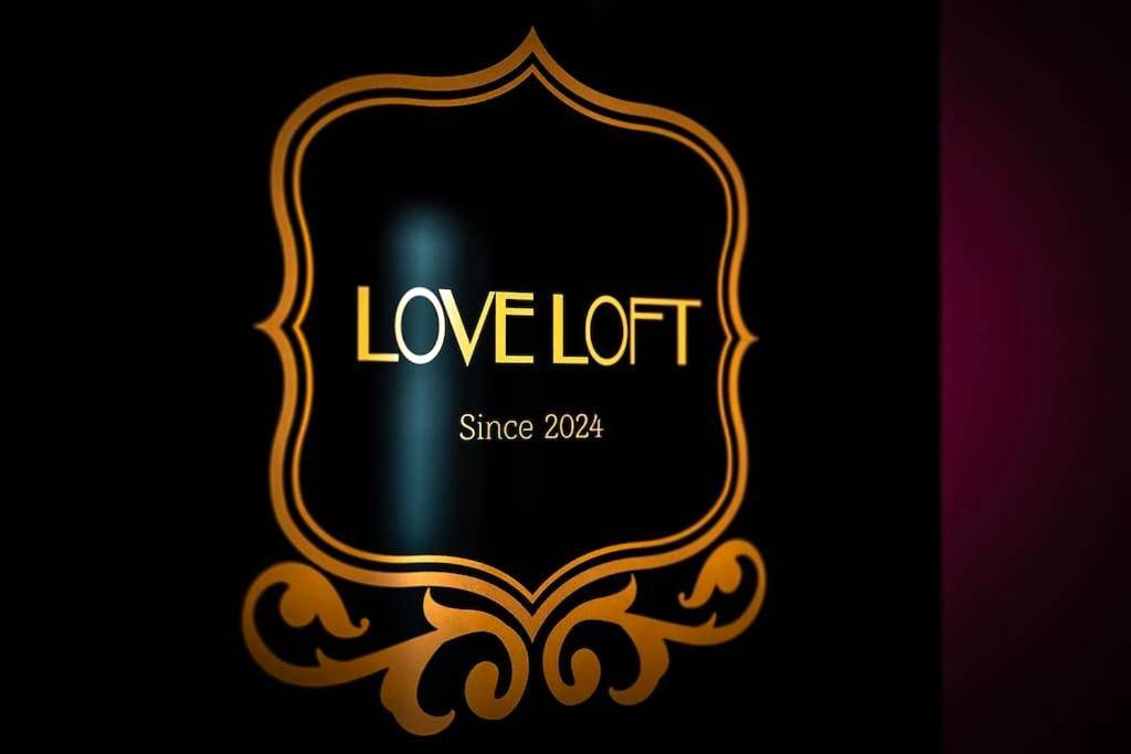 Photo du logement - LOVE ROOM LORIENT LoveLoft L'Escapade Romantique