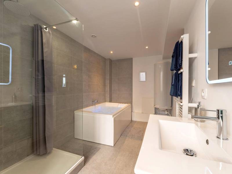Photo du logement - Le Lovely cosy jacuzzi centre - ville wifi - Rouen