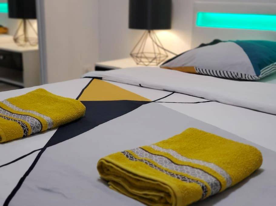 Photo du logement - LE LOVELYHOME au Centre ville avec SPA JACUZZI et SAUNA proche gare et parking gratuit