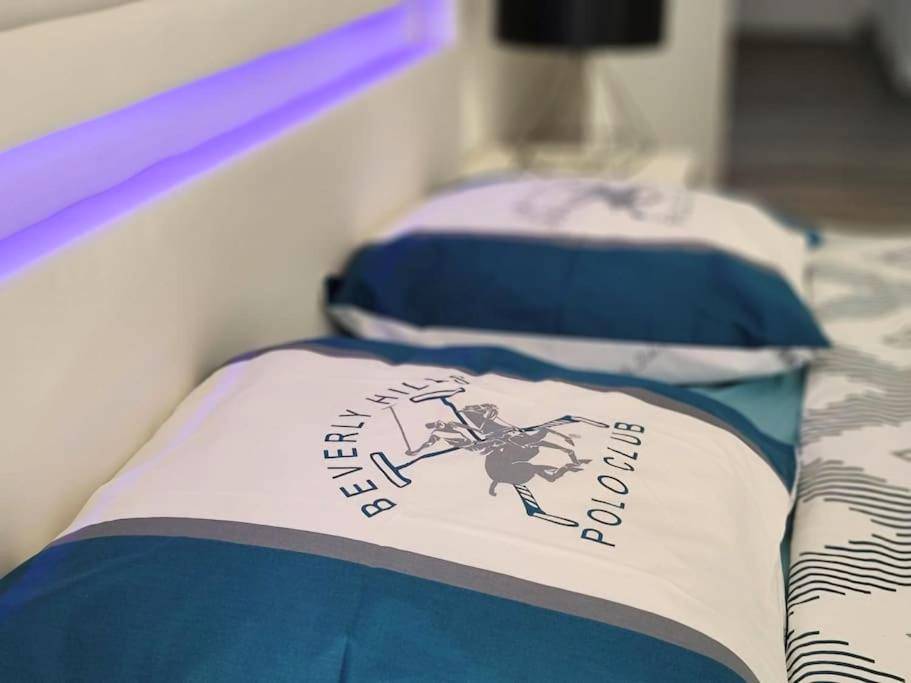 Photo du logement - LE LOVELYHOME au Centre ville avec SPA JACUZZI et SAUNA proche gare et parking gratuit