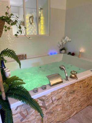 Vue principale - Love Room Verton - LOVER'S ROOM TROPIC