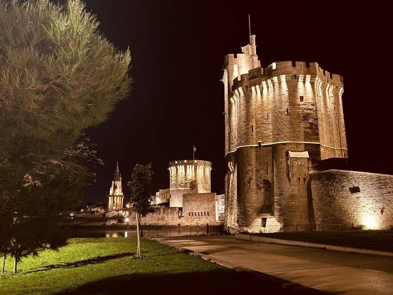 Vue du logement - LoveroomL1TIMISTE TAR