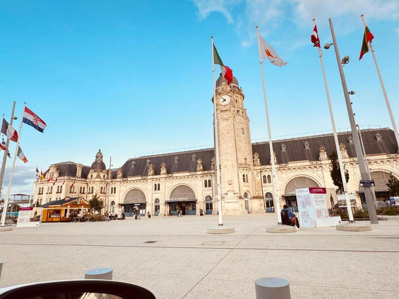 Vue du logement - LoveroomL1TIMISTE TAR