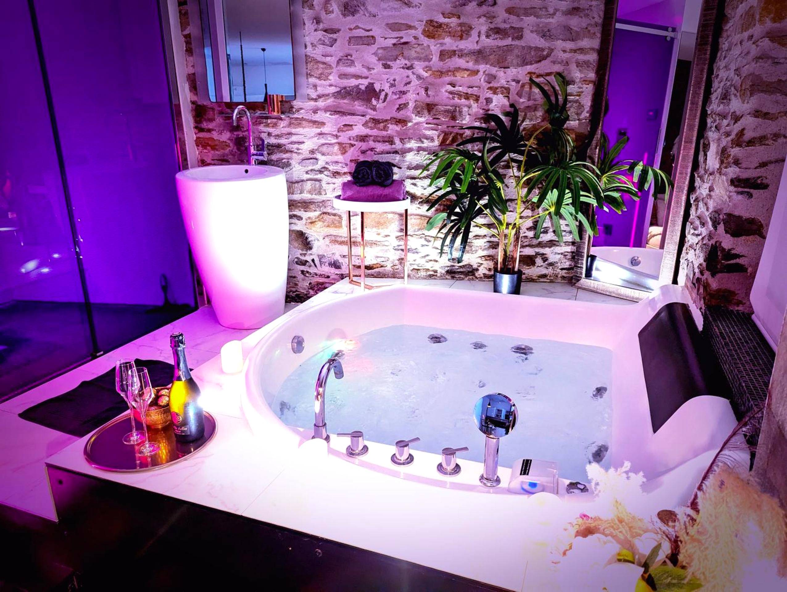 Photo du logement - Le Lovt - LOVE ROOM NANTES - Nantes