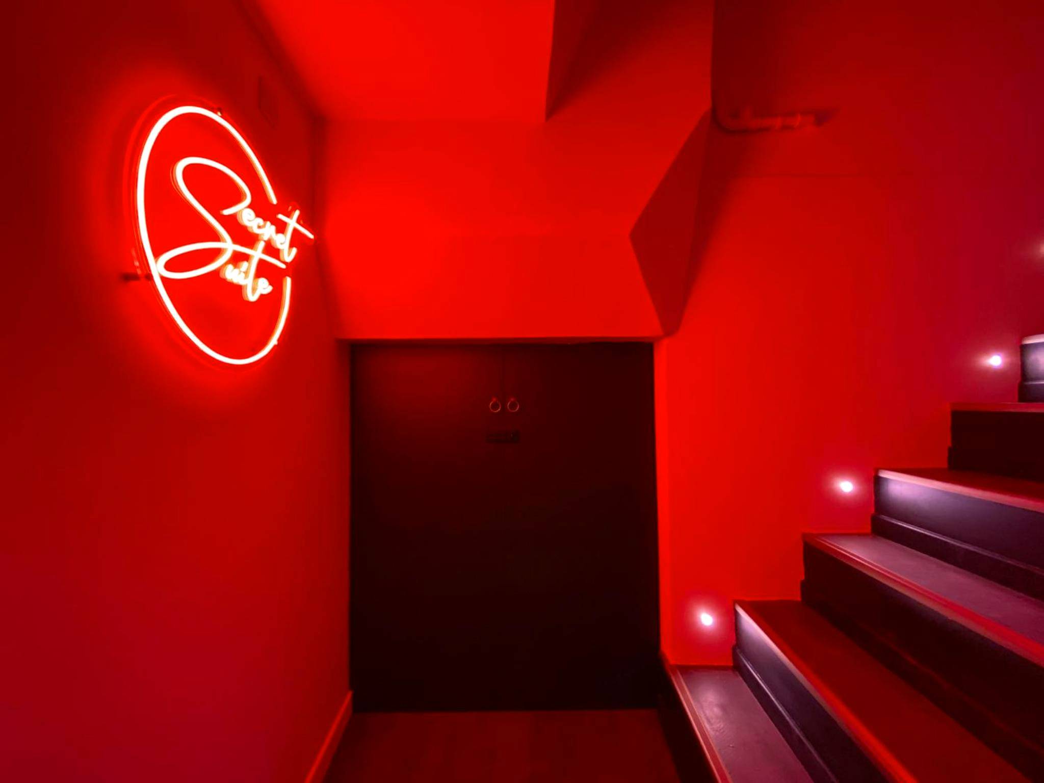 Photo du logement - NOUVEAU - LUXURE - Secret Suite - JACUZZI