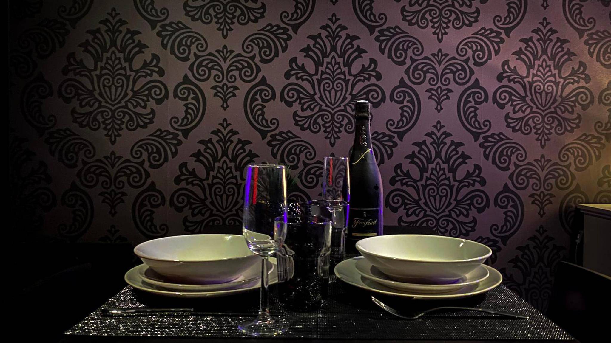 Photo du logement - NOUVEAU - LUXURE - Secret Suite - JACUZZI - Melun