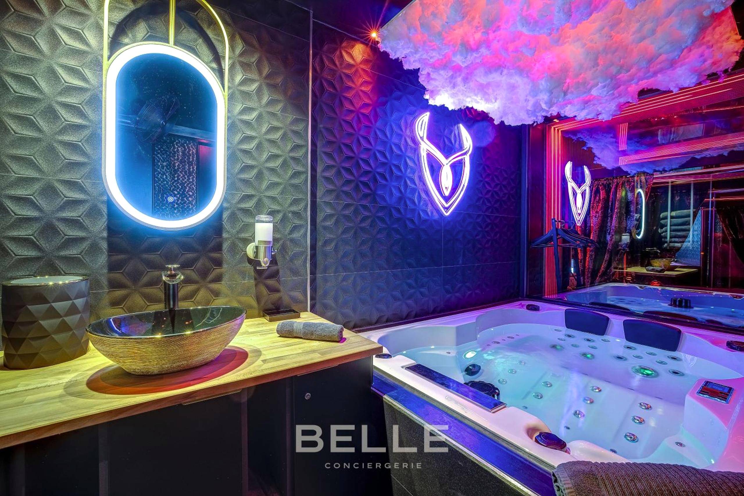 Vue du logement - Love Room Le Cannet - Luxuria - Jacuzzi et Hammam